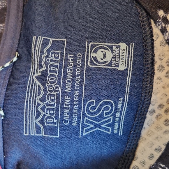 Patagonia Capilene Midweight Navy Active Top - Picture 4 of 5